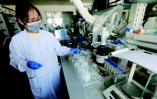 点击图片翻到下一页>>